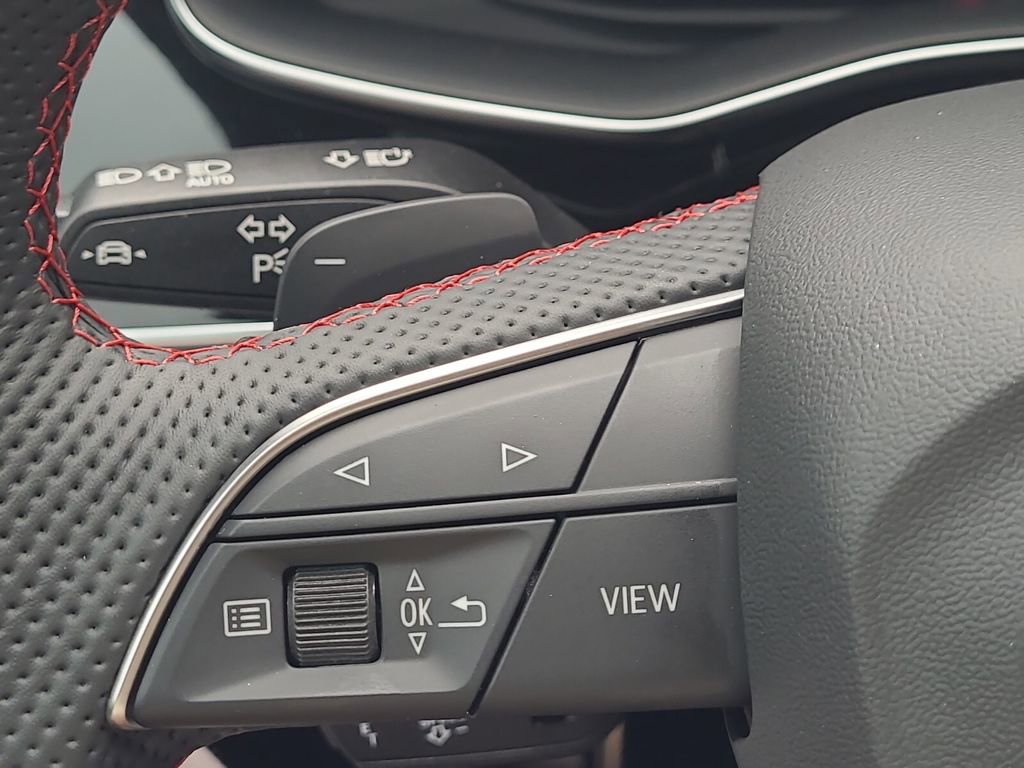 New 2026 Audi SQ8 Prestige image 13