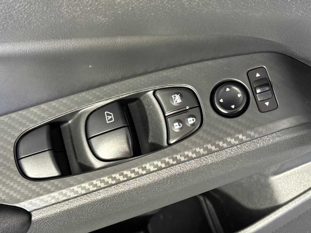Used 2024 Nissan Altima 2.5 S FWD image 32