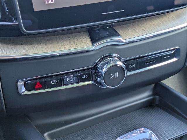 New 2026 Volvo XC60 B5 Ultra w/ Climate Package AWD/4WD image 8