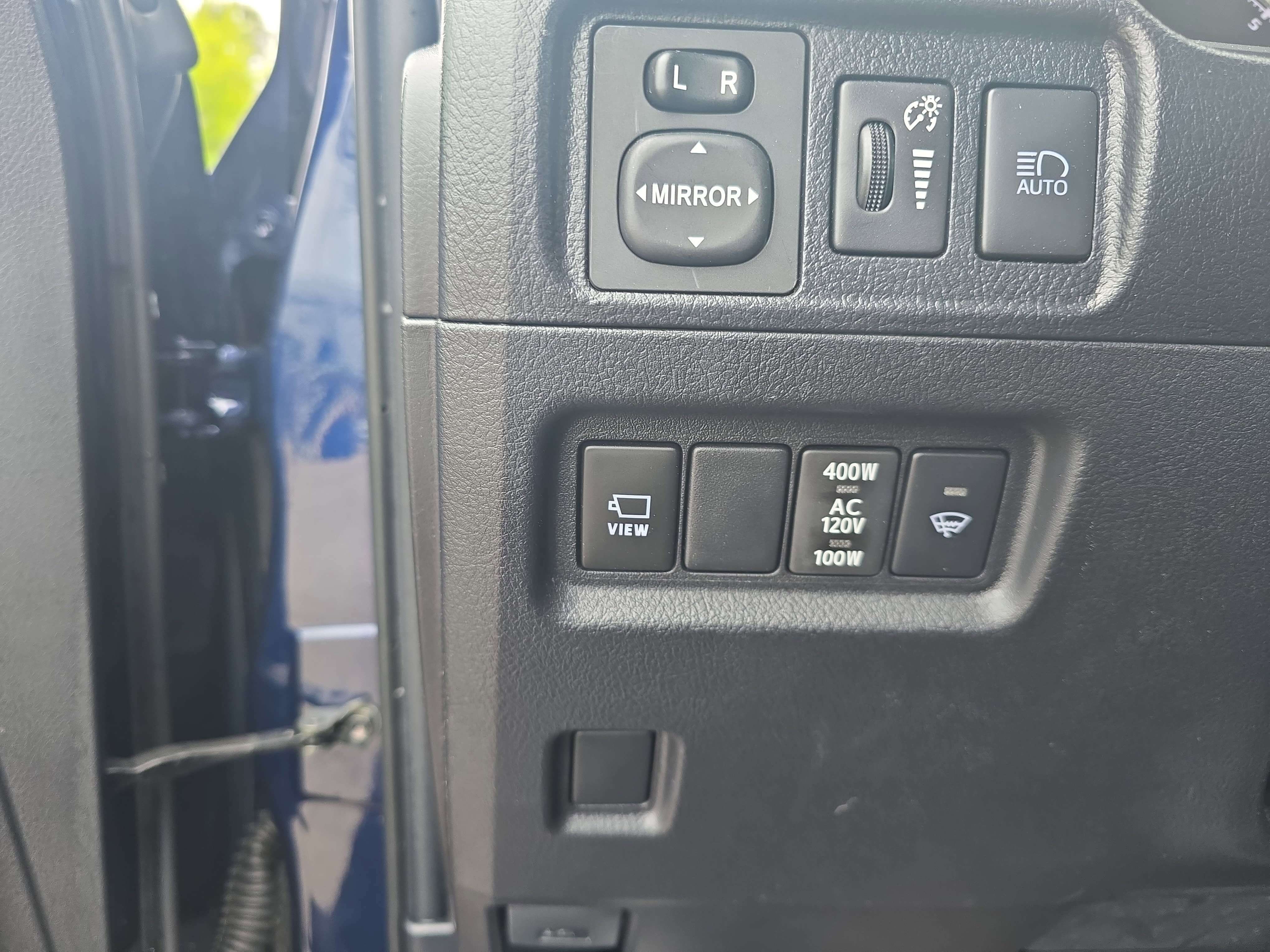 Used 2023 Toyota 4Runner Limited RWD image 28