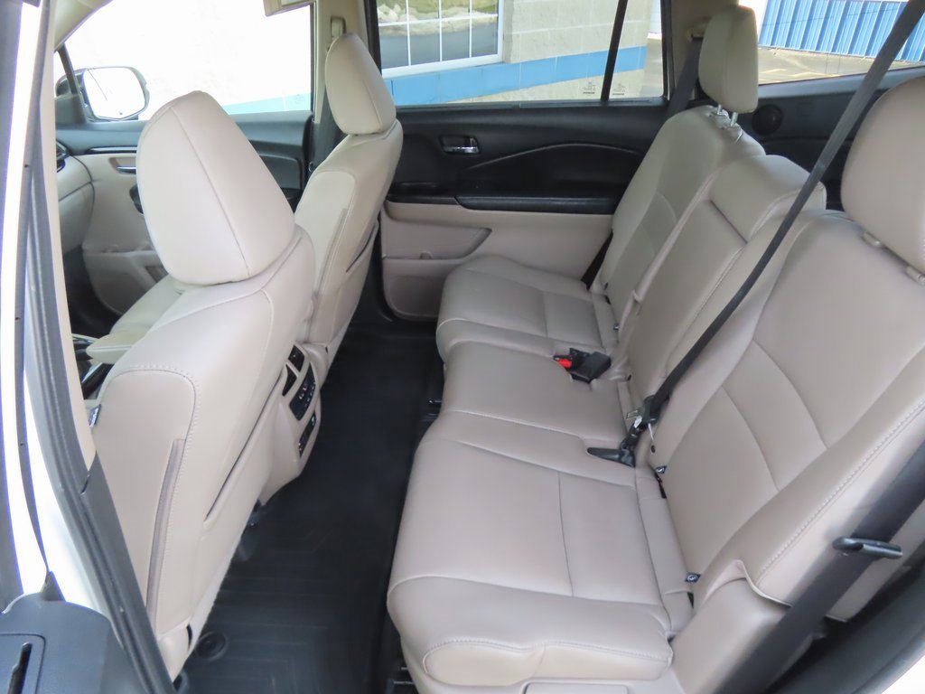 Used 2017 Honda Pilot Touring image 33