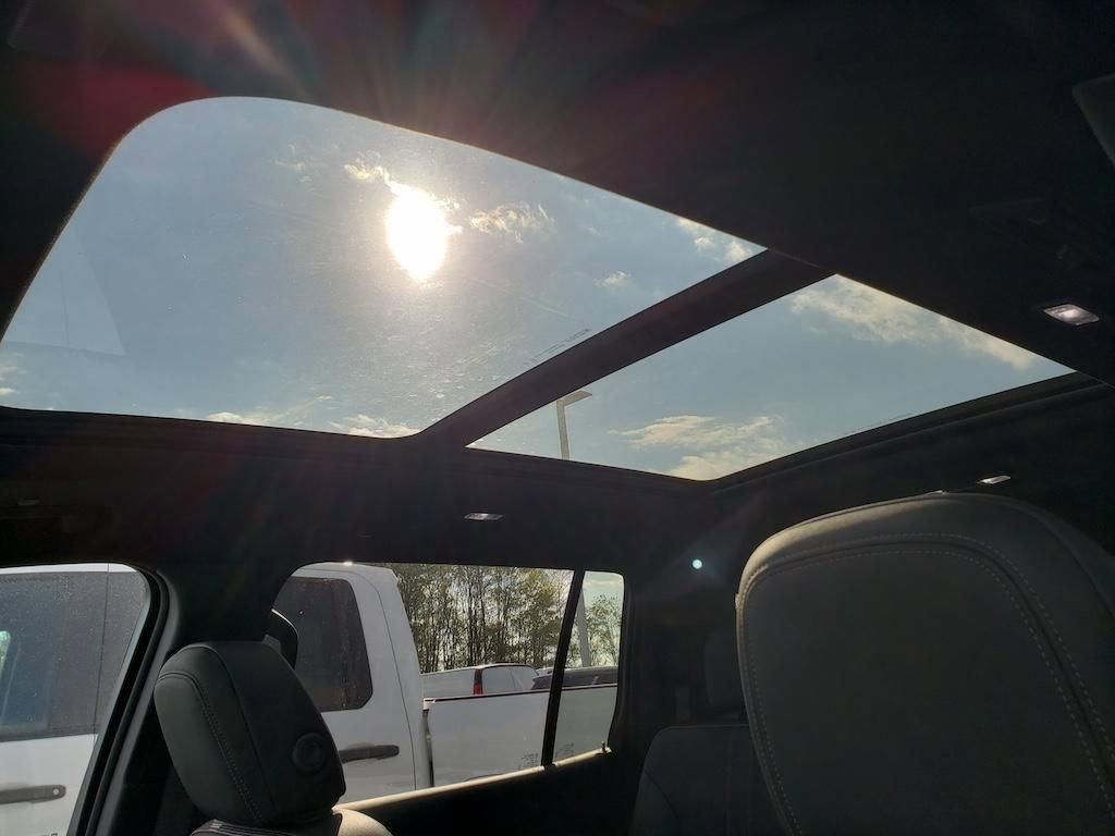 New 2026 Chevrolet Traverse High Country w/ LPO, Floor Liner Package image 25