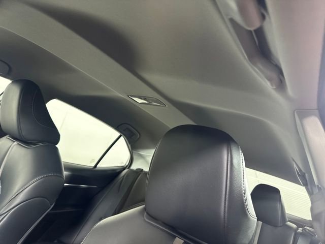 Used 2024 Toyota Camry SE image 12