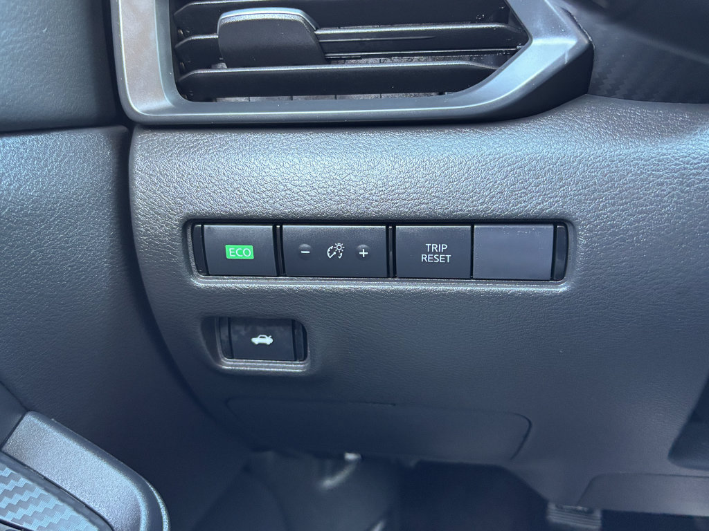 Used 2025 Nissan Sentra S FWD image 31