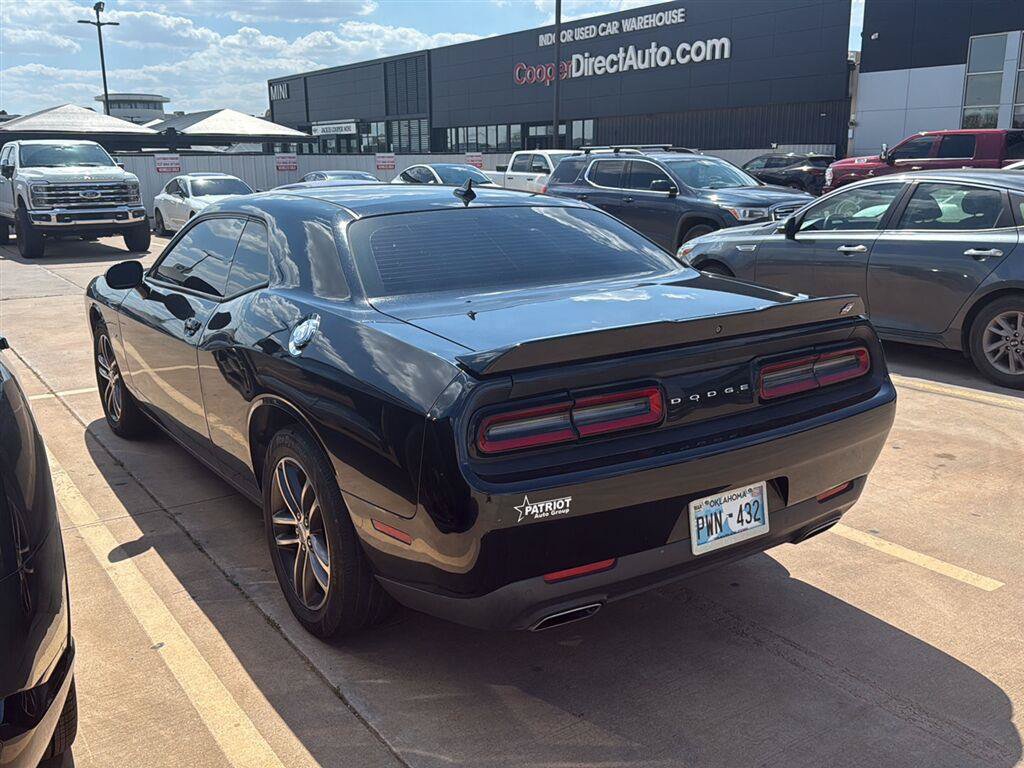 Used 2018 Dodge Challenger GT AWD/4WD image 10
