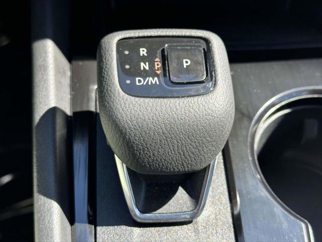 Used 2023 Nissan Rogue SV w/ SV Premium B Package image 27