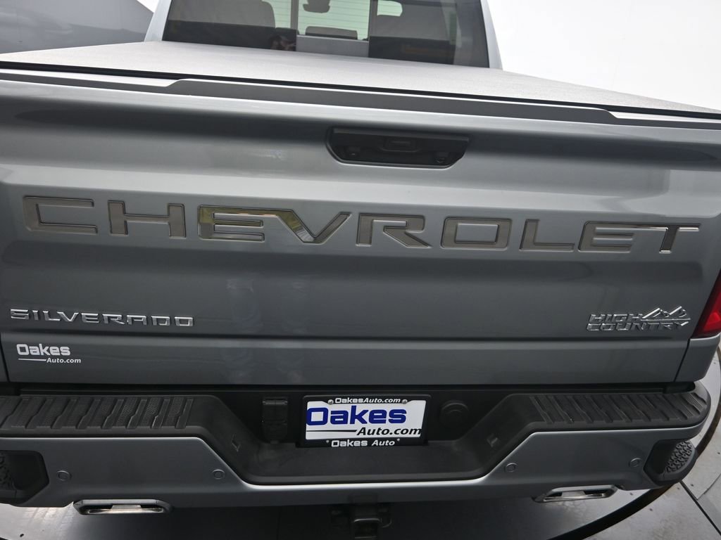 Used 2025 Chevrolet Silverado 1500 High Country w/ Technology Package image 34