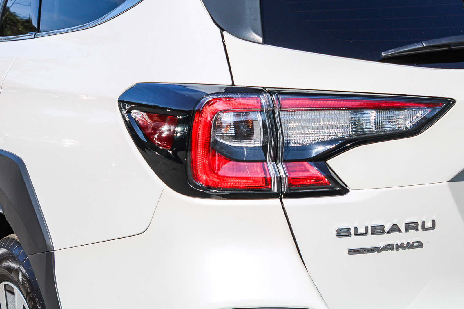 Certified 2025 Subaru Outback Touring w/ Tech Package 2 image 7