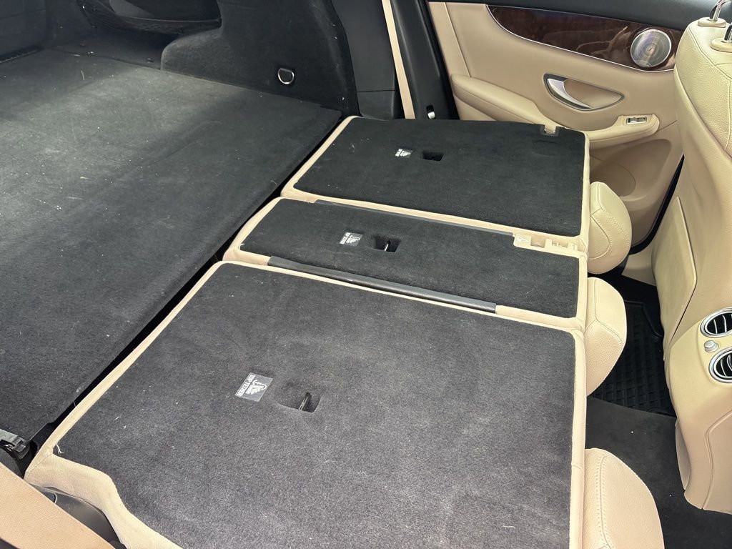 Used 2016 Mercedes-Benz GLC 300 4MATIC image 38