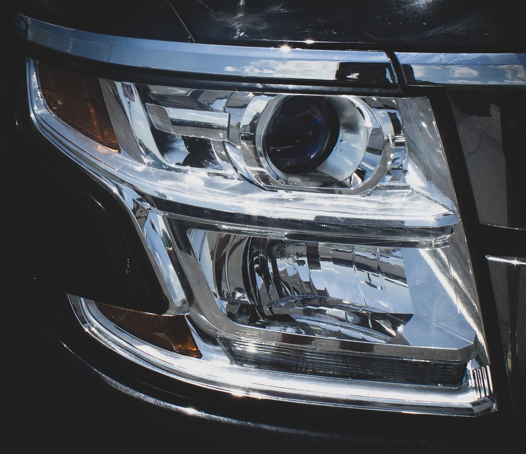 Used 2015 Chevrolet Tahoe LT AWD/4WD image 3
