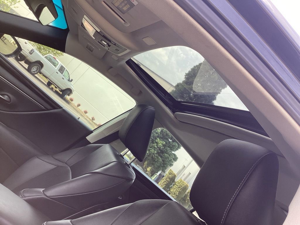 Used 2021 Lexus ES 250 w/ Premium Package AWD/4WD image 4