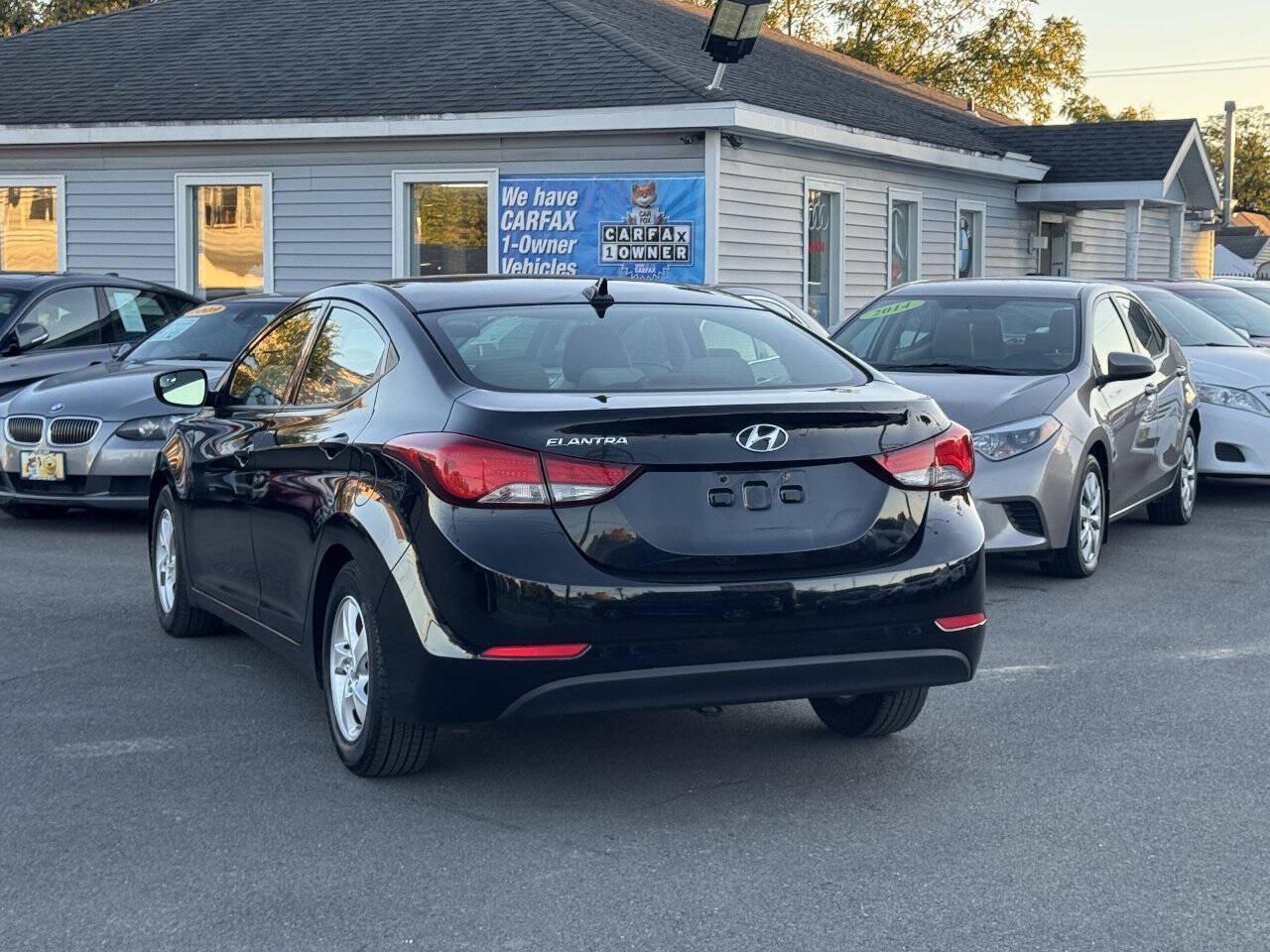 Used 2014 Hyundai Elantra SE FWD image 5