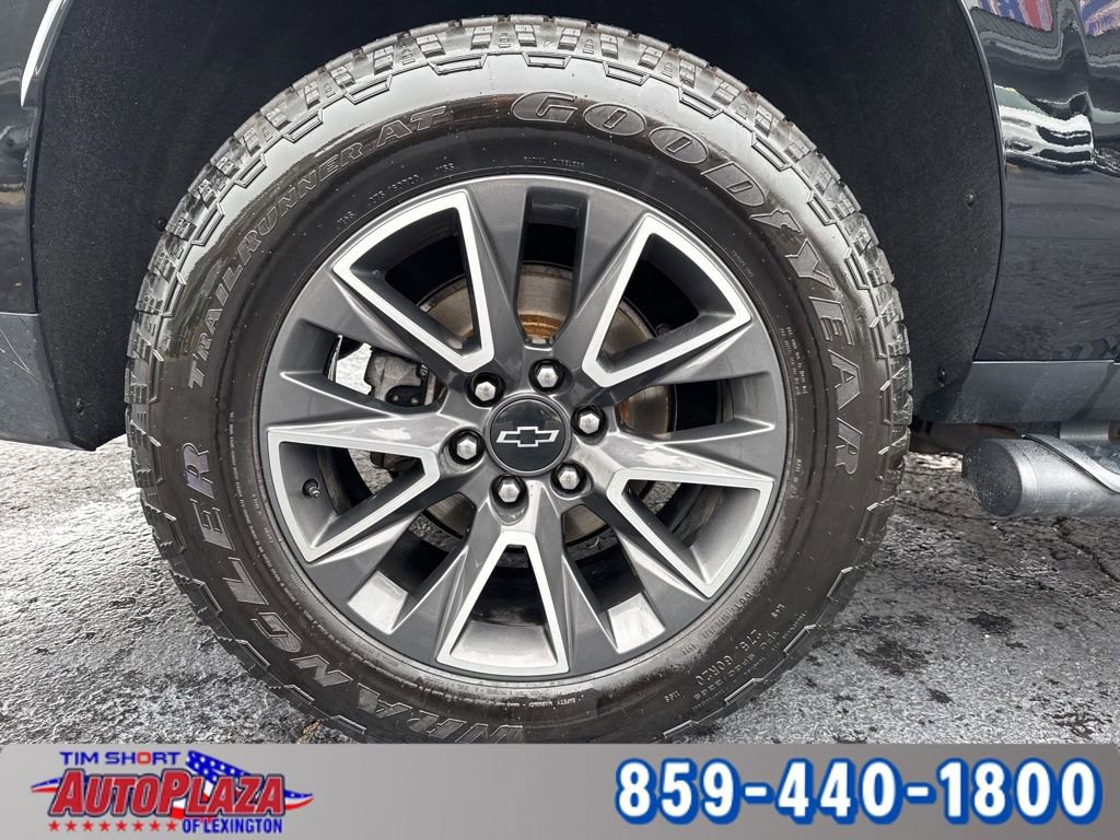 Used 2022 Chevrolet Suburban Z71 w/ Off-Road Capability Package image 21