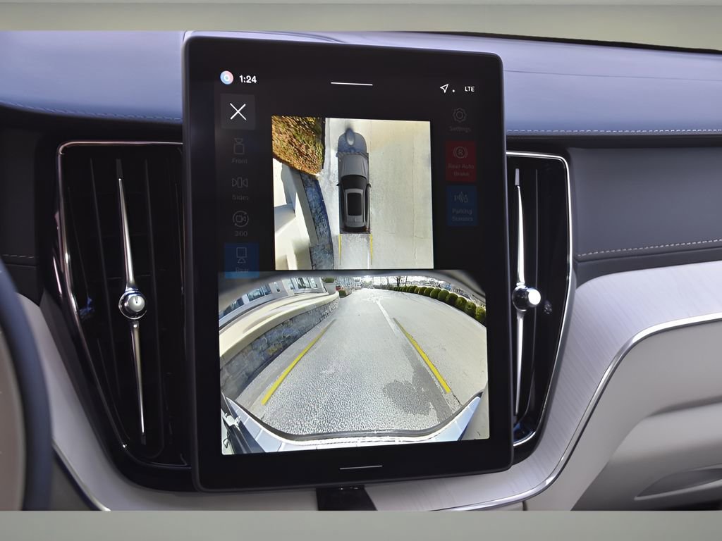 New 2026 Volvo XC60 B5 Ultra w/ Protection Package Premier image 21