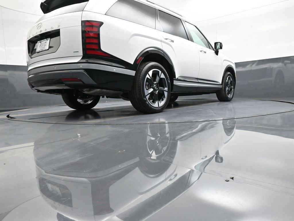 Used 2026 Hyundai Palisade Limited AWD/4WD image 37