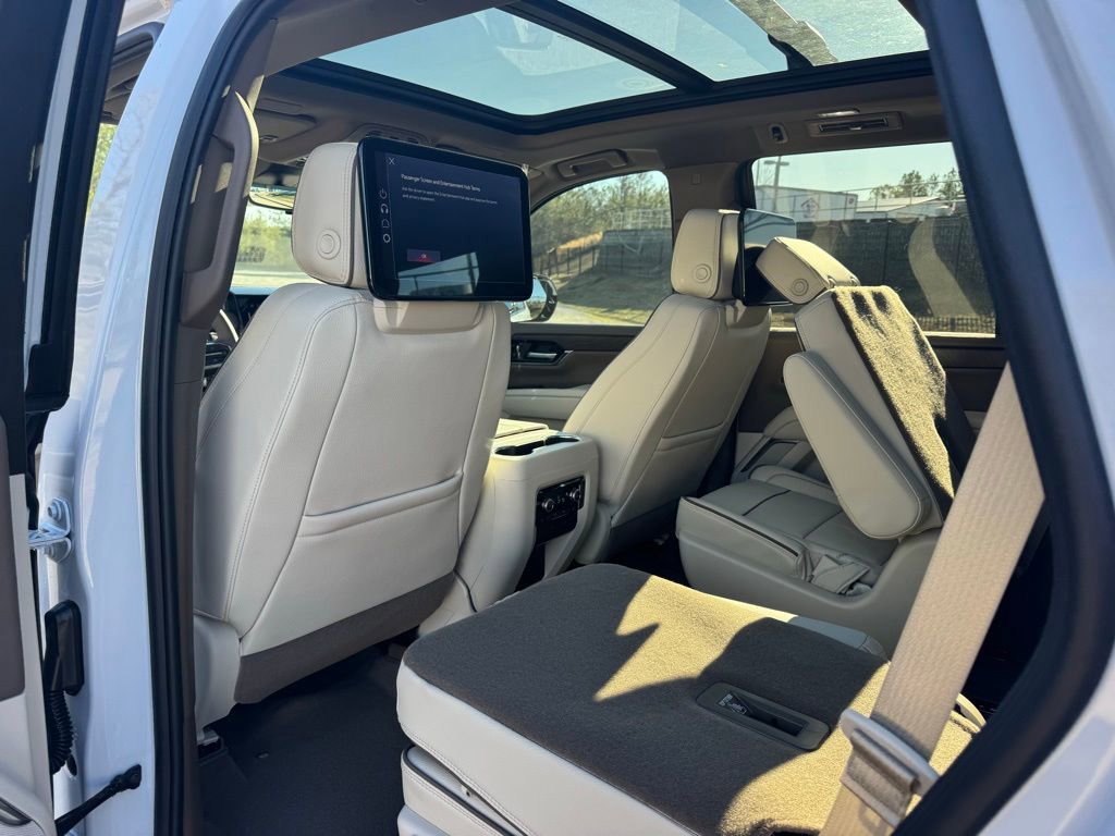 New 2026 GMC Yukon Denali w/ Denali Reserve Package image 24