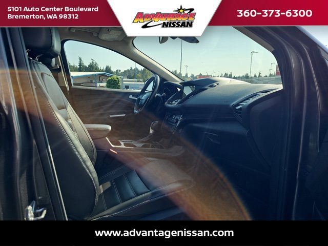 Used 2017 Ford Escape Titanium image 27