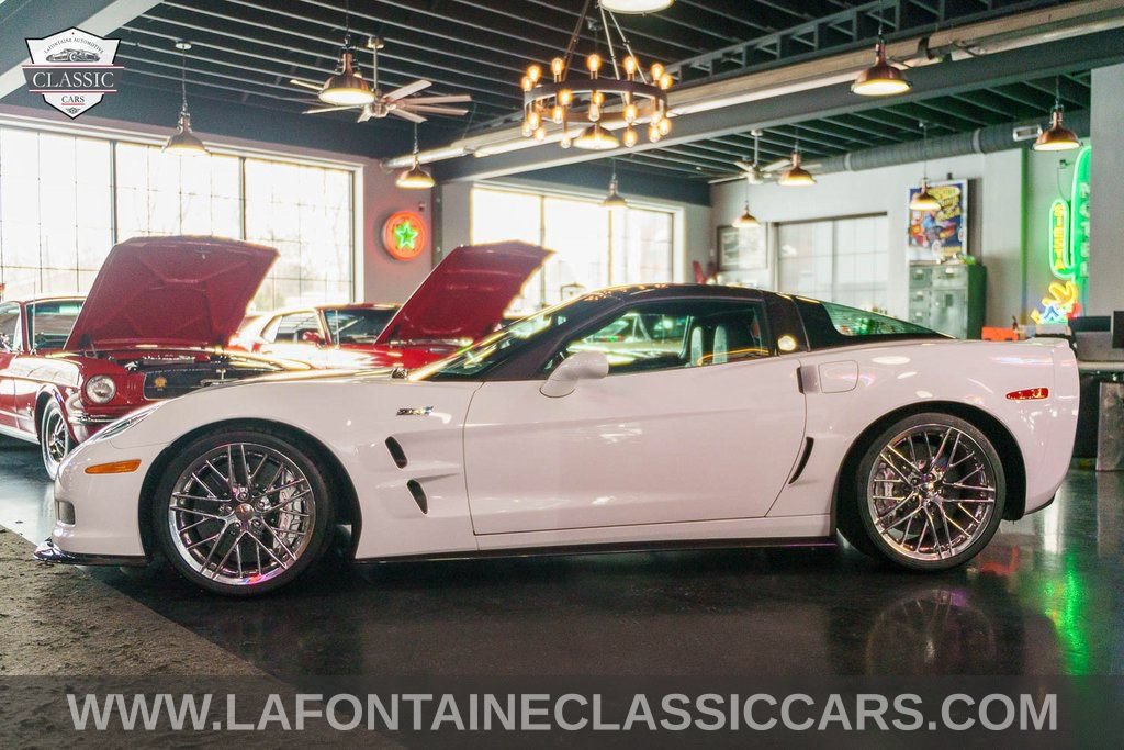 Used 2013 Chevrolet Corvette ZR1 w/ 3ZR Preferred Equipment Group RWD image 80
