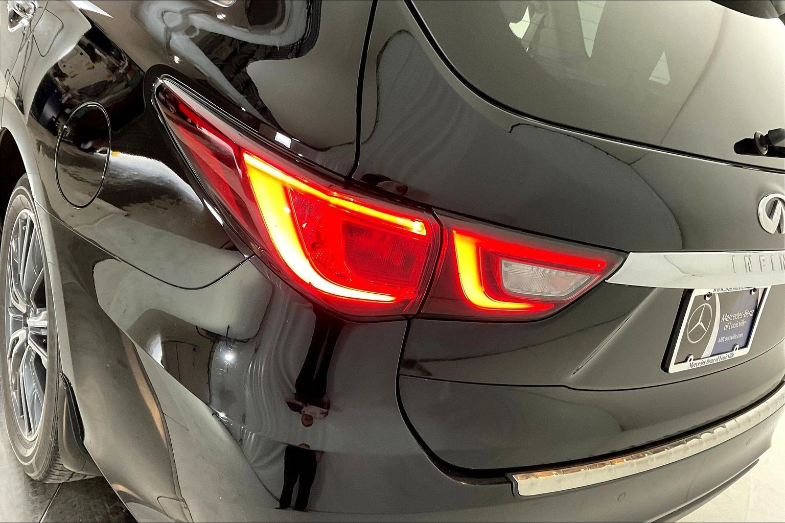 Used 2018 INFINITI QX60 Luxe w/ Deluxe Technology Package image 22