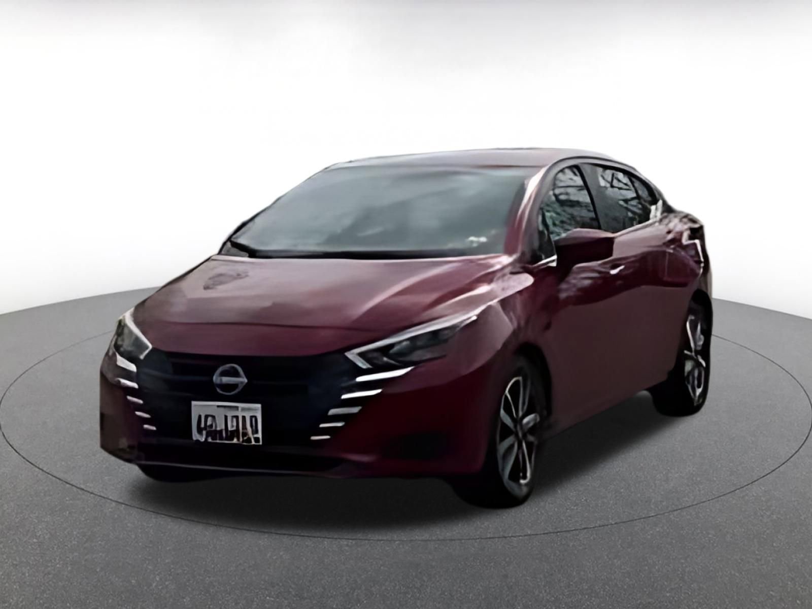 Used 2025 Nissan Versa SV image 11