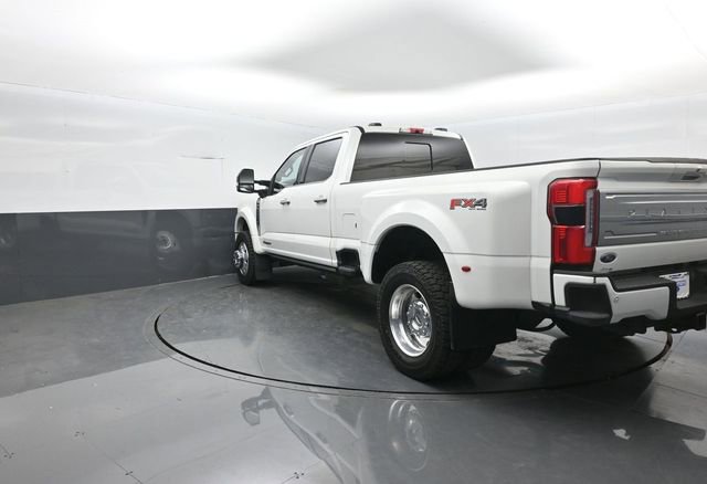 Certified 2024 Ford F450 Platinum w/ FX4 Off-Road Package AWD/4WD image 5