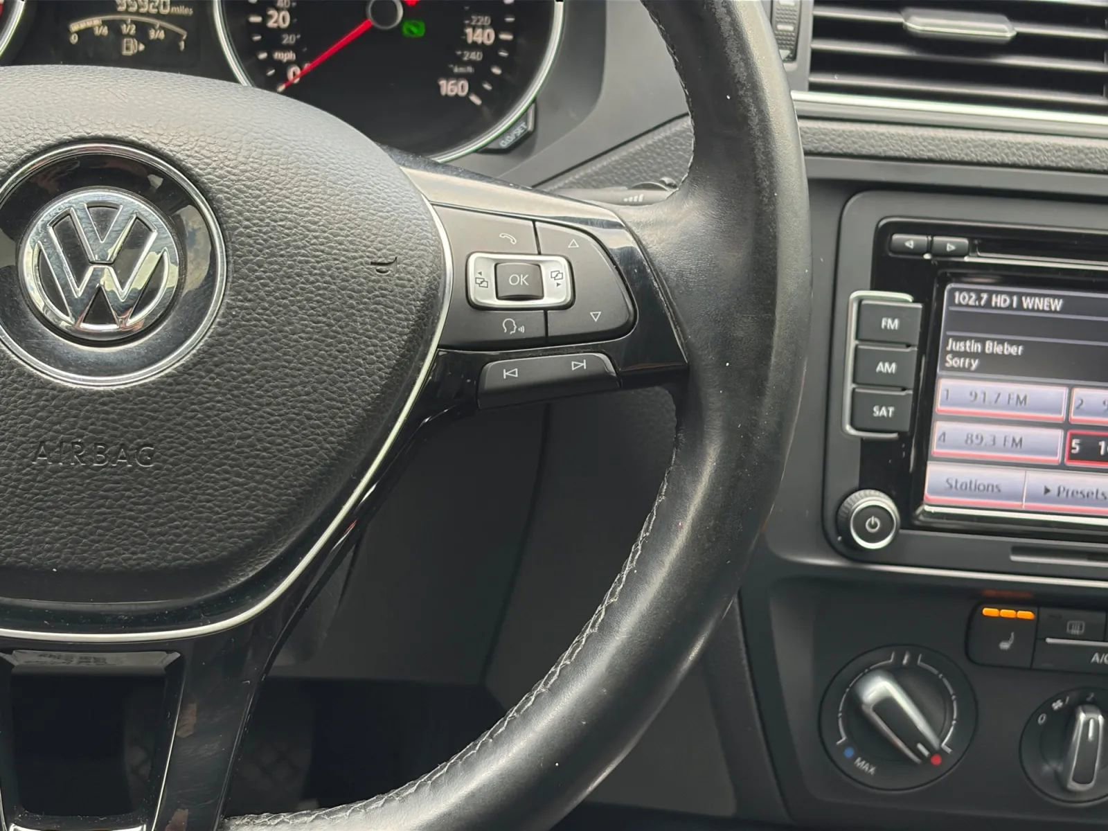 Used 2015 Volkswagen Jetta SE FWD image 27