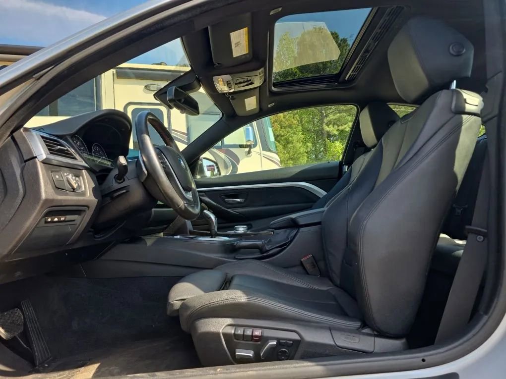 Used 2020 BMW 430i Coupe w/ Convenience Package image 13