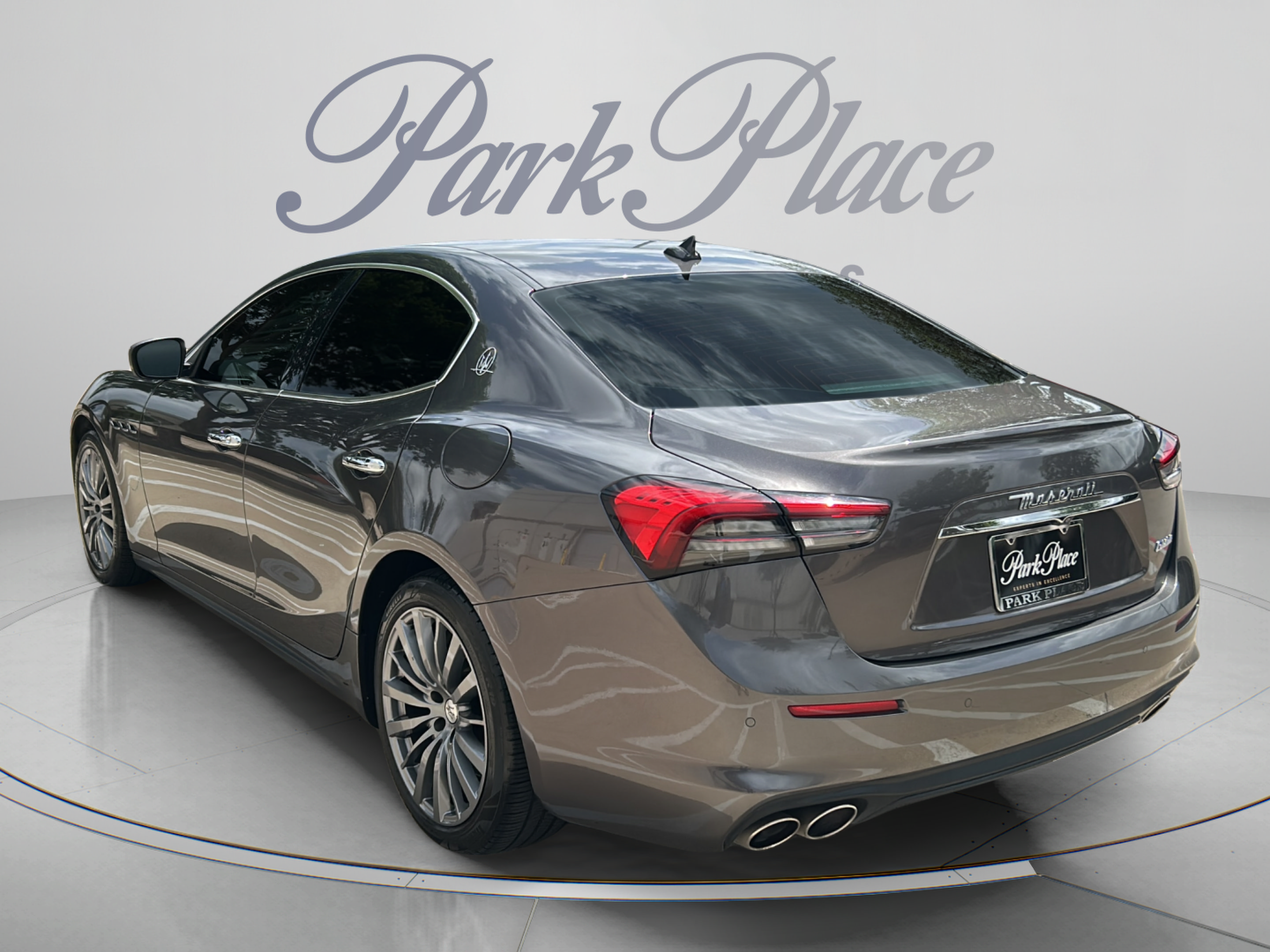 Used 2021 Maserati Ghibli RWD image 3