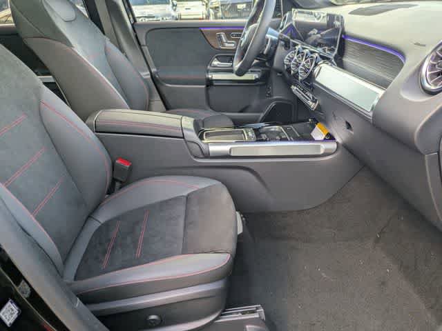 Used 2026 Mercedes-Benz GLB 250 image 26