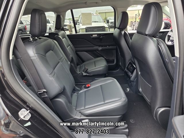 New 2026 Lincoln Aviator AWD w/ Jet Appearance Package image 14