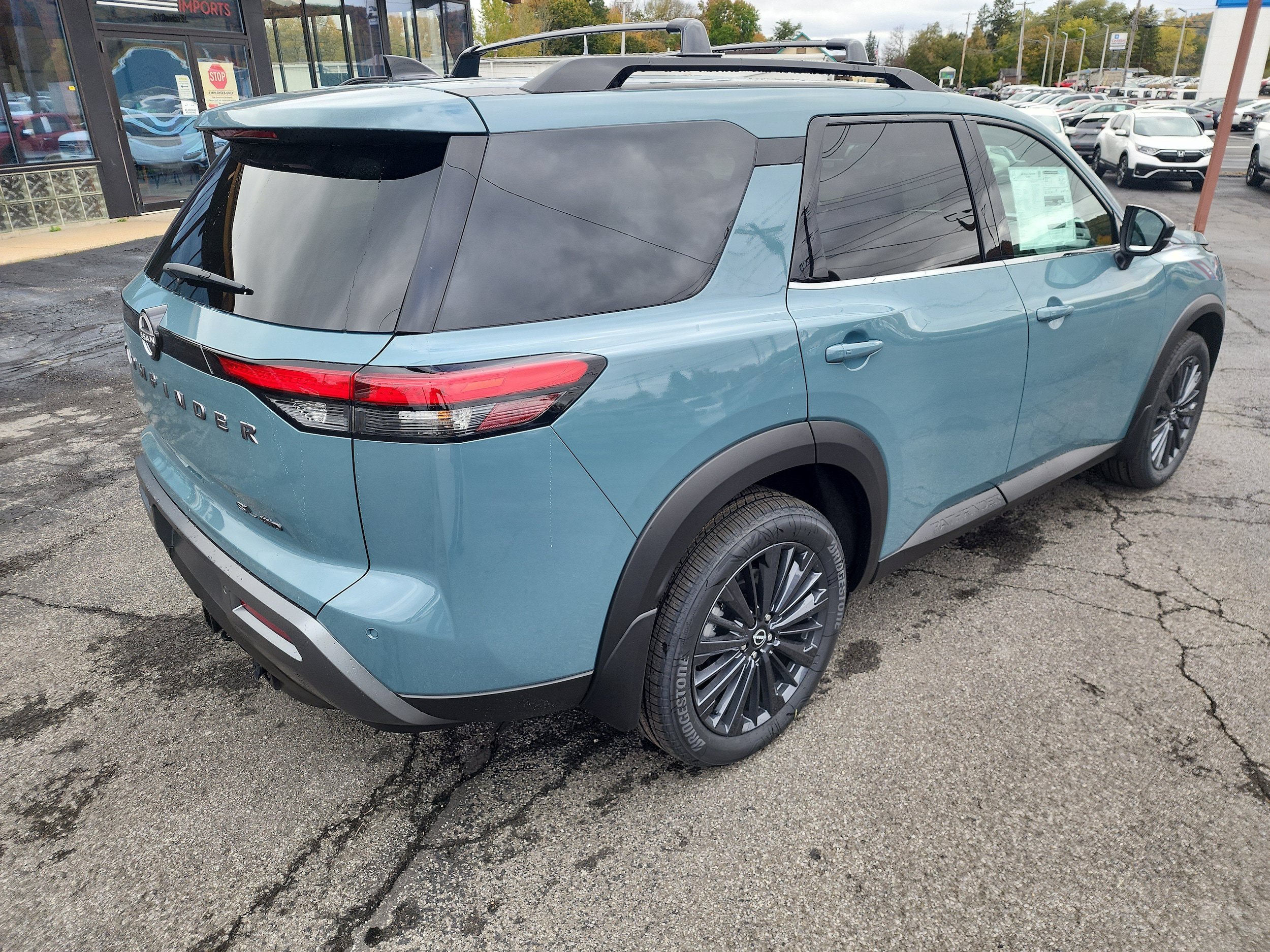 New 2026 Nissan Pathfinder SL AWD/4WD image 8