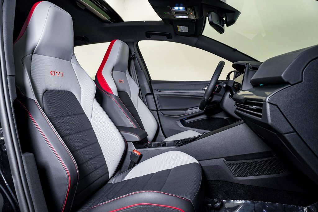 Used 2024 Volkswagen GTI Autobahn image 18