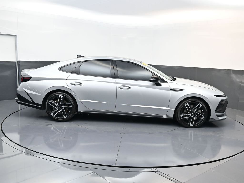 Certified 2025 Hyundai Sonata N Line FWD image 3