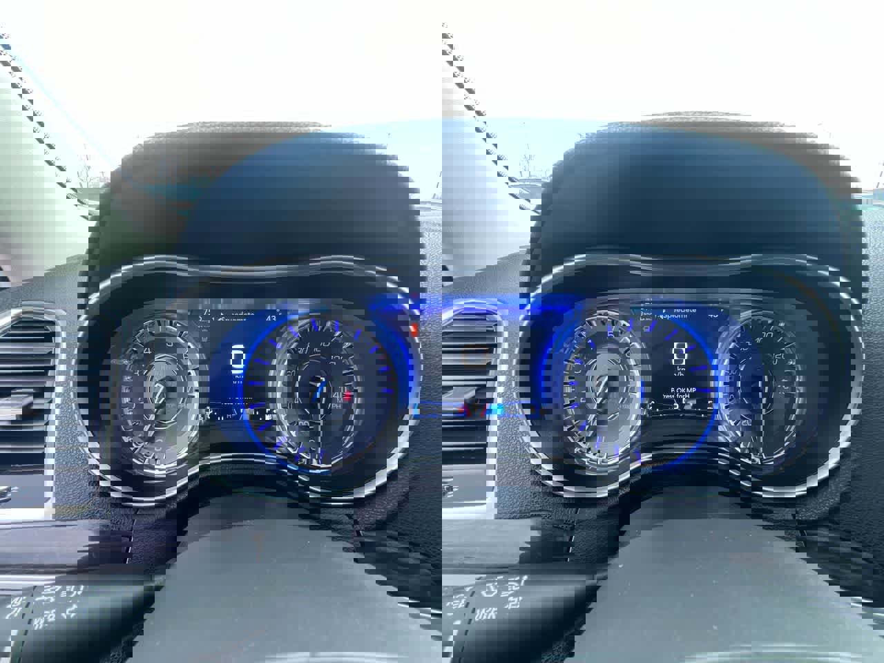 Used 2016 Chrysler 300 Limited w/ Driver Convenience Group image 15