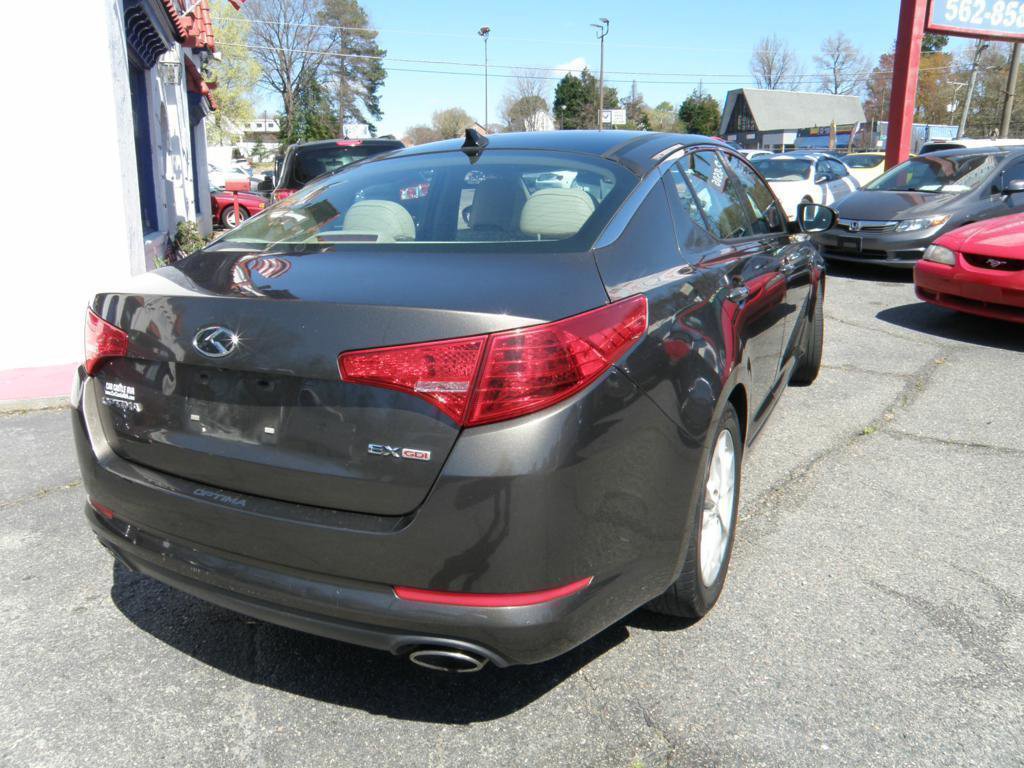 Used 2013 Kia Optima EX w/ Premium Pkg image 2