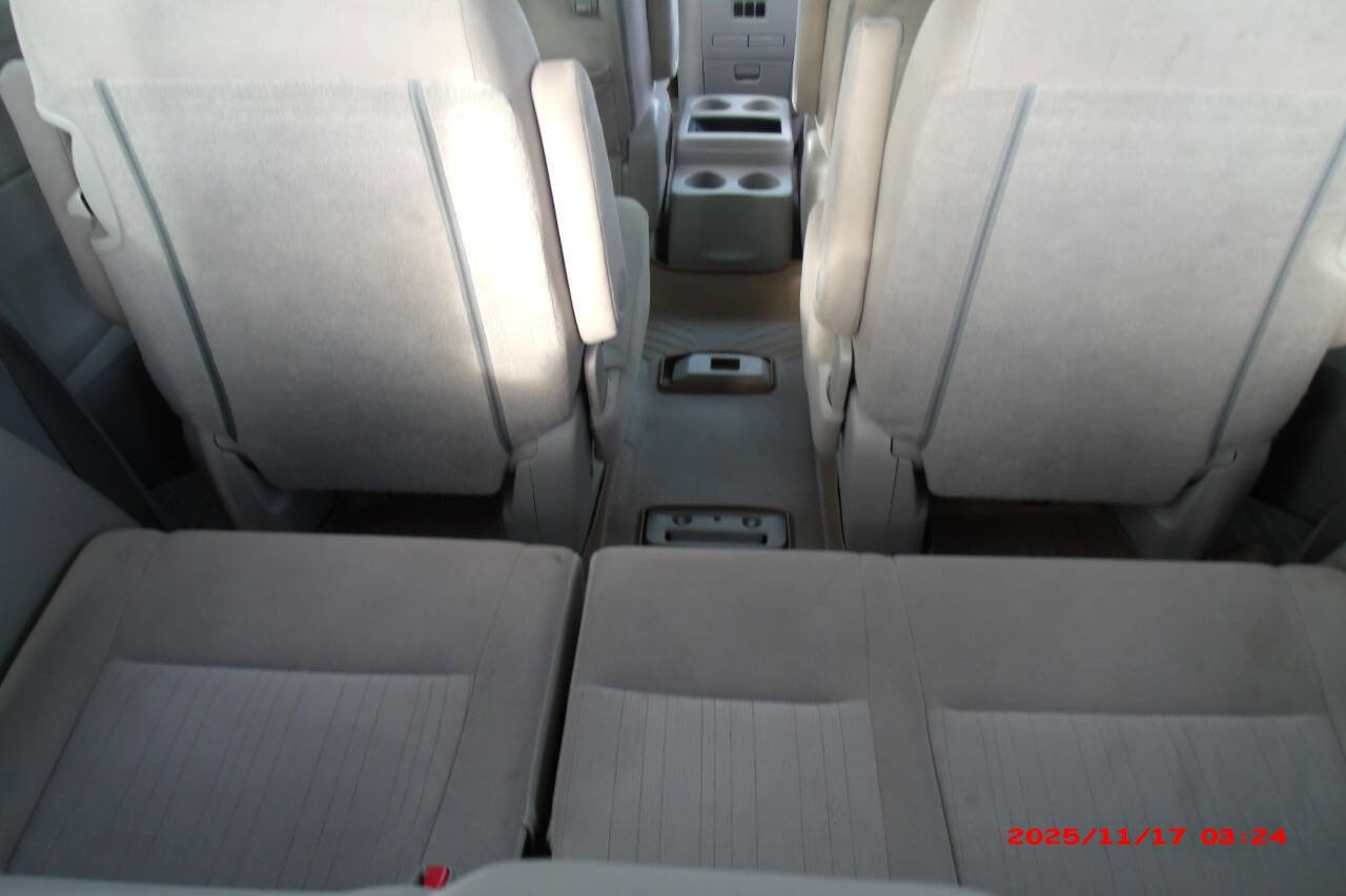 Used 2016 Nissan Quest SV image 30