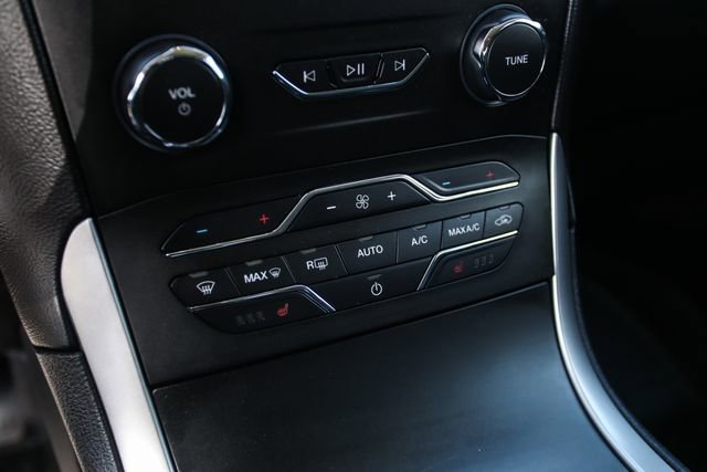 Used 2020 Ford Edge SEL w/ Convenience Package AWD/4WD image 13