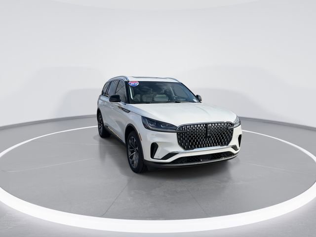 Used 2025 Lincoln Aviator Reserve w/ Illumination Package AWD/4WD image 1