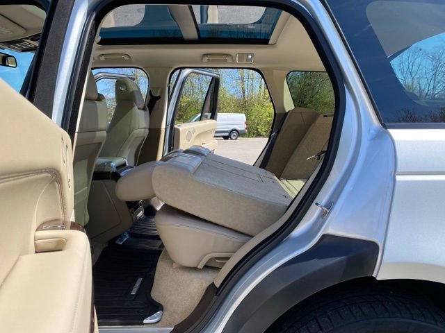 Used 2015 Land Rover Range Rover HSE image 39