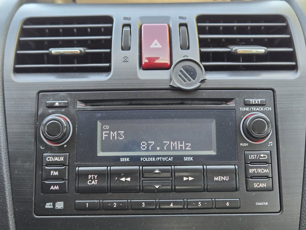 Used 2014 Subaru Crosstrek 2.0i Premium image 23