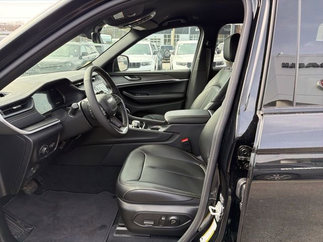 New 2026 Jeep Grand Cherokee Limited image 11