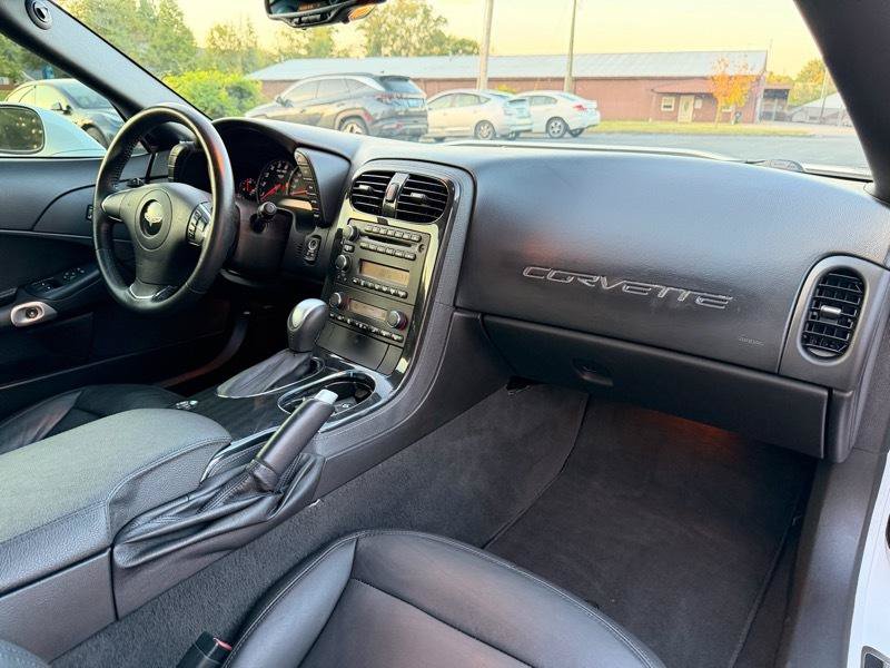Used 2013 Chevrolet Corvette Coupe RWD image 18
