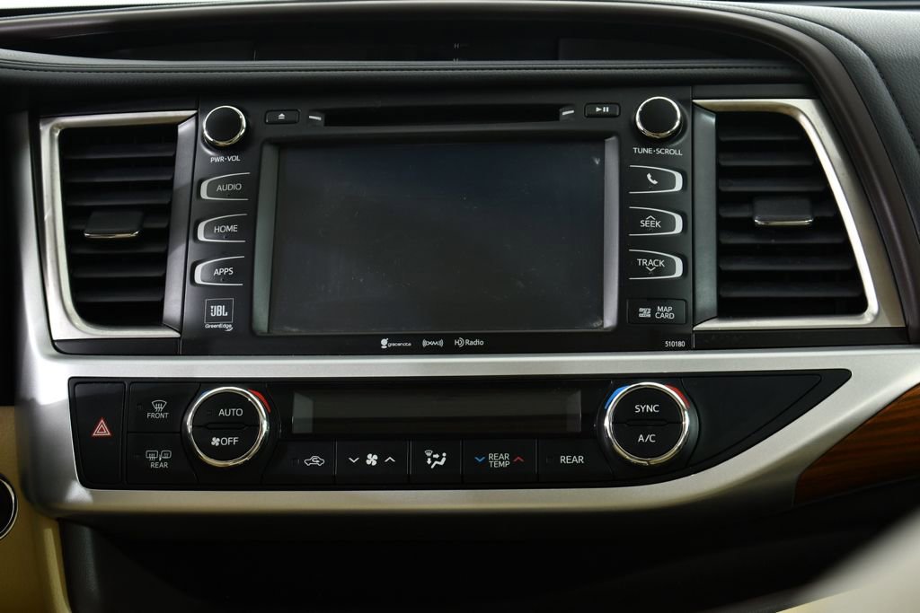 Used 2017 Toyota Highlander Limited FWD image 9