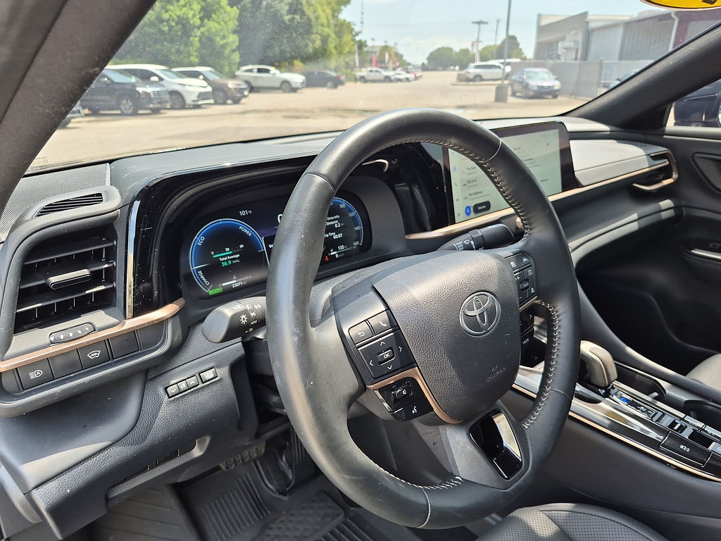 Certified 2026 Toyota Crown AWD/4WD image 15
