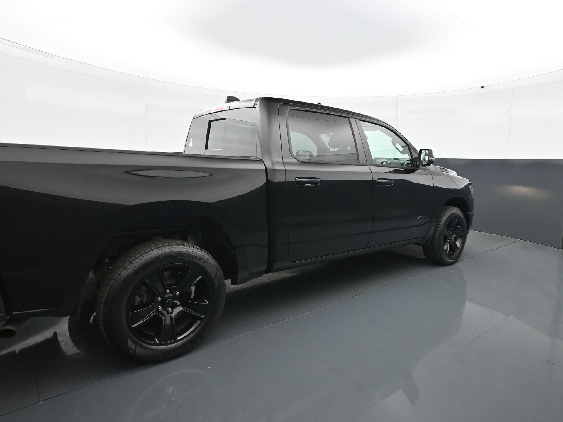 Used 2023 RAM 1500 Big Horn AWD/4WD image 7