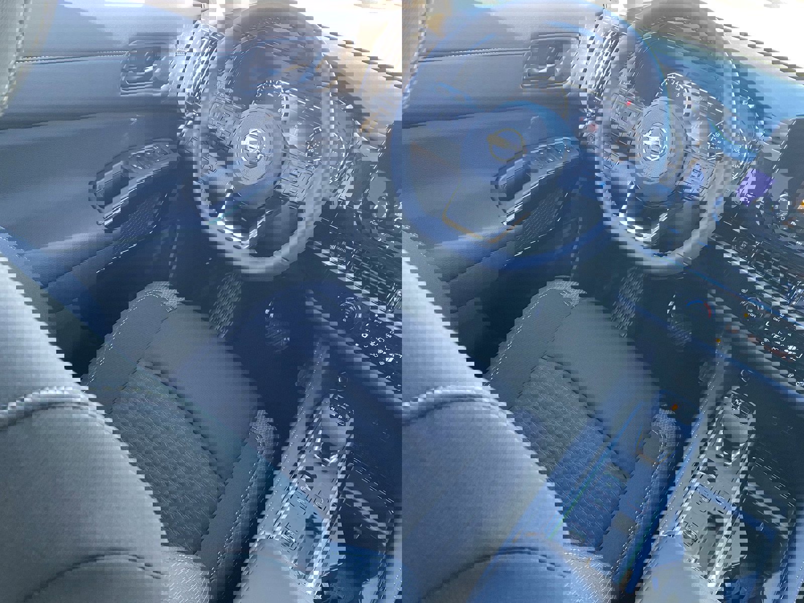 New 2025 Nissan Pathfinder SV image 15