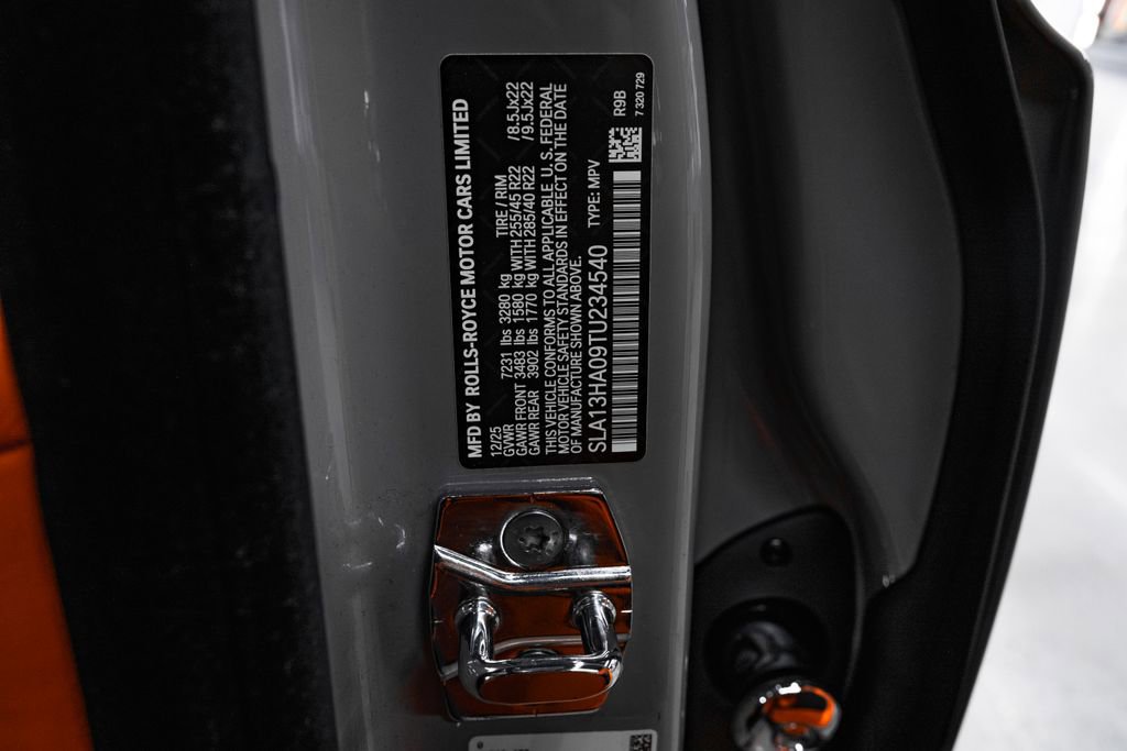 Used 2026 Rolls-Royce Cullinan AWD/4WD image 50