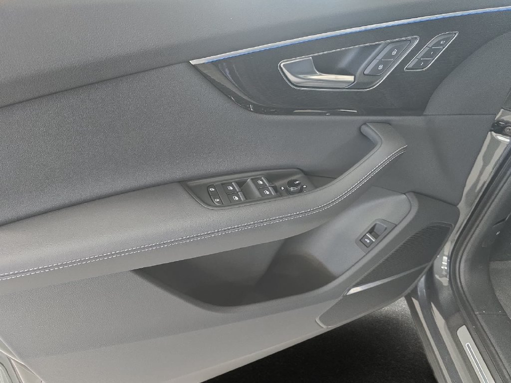 New 2026 Audi Q7 Premium Plus AWD/4WD image 13