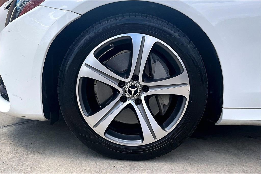 Used 2020 Mercedes-Benz E 350 Sedan image 12
