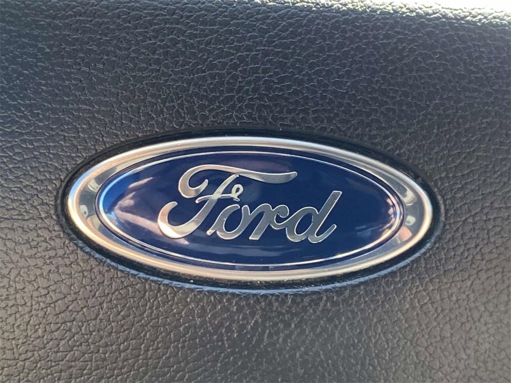 Used 2021 Ford Explorer XLT w/ Equipment Group 202A image 31